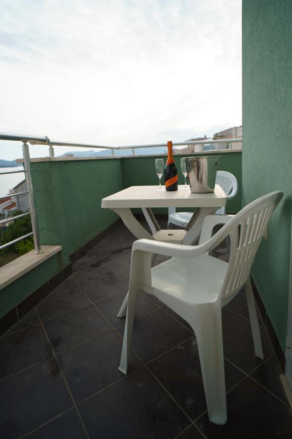 Apartment “Bel Ponte” Komarna Exterior photo